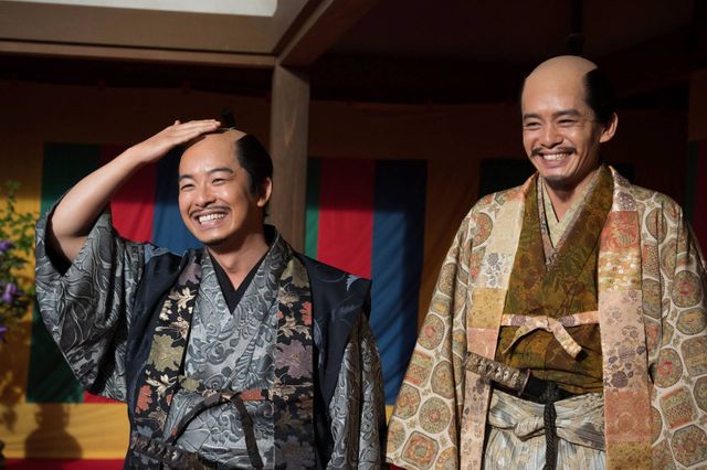 「豊臣兄弟！」変身後の小一郎（仲野太賀）と秀吉（池松壮亮）第33回場面写真（3枚目）