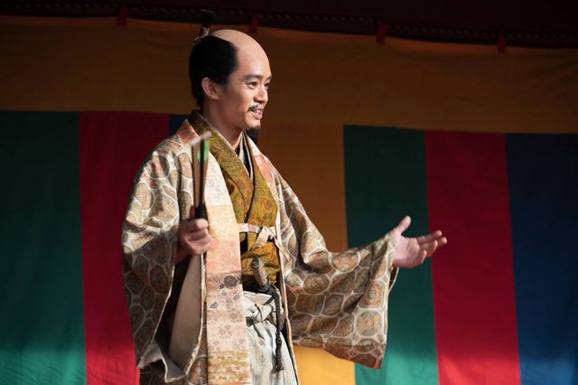 「豊臣兄弟！」変身後の小一郎（仲野太賀）と秀吉（池松壮亮）第33回場面写真（4枚目）