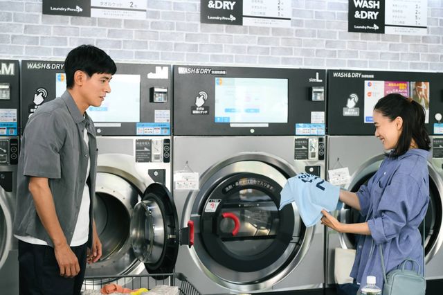 「Tシャツが乾くまで」コインランドリーは「とても重要な場所」場面写真：フォトギャラリー