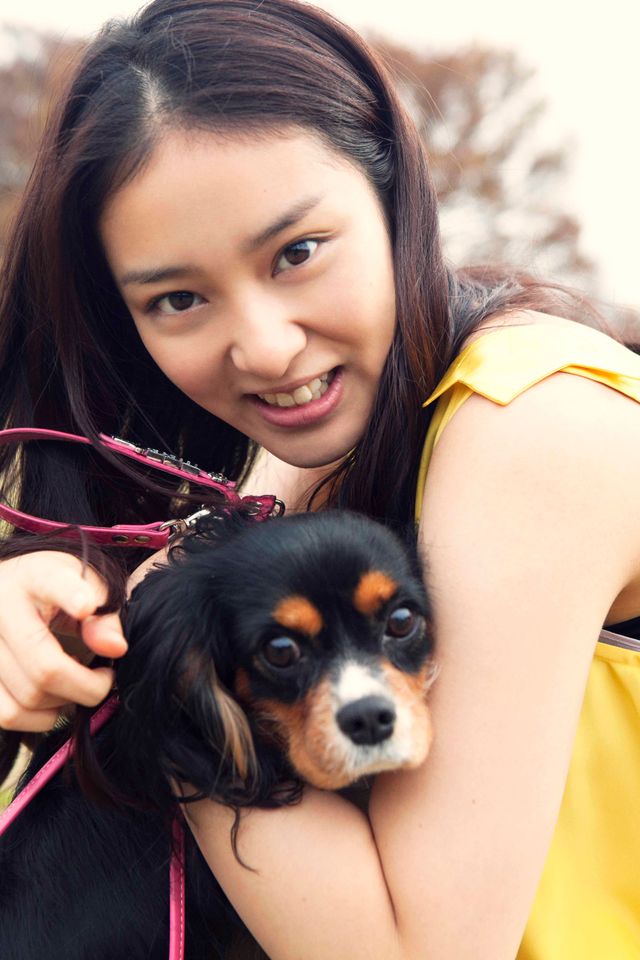 武井咲マガジン「～EMI MAGAZINE 時代のミューズ 17歳－18歳の記録集～」フォトギャラリー：フォトギャラリー