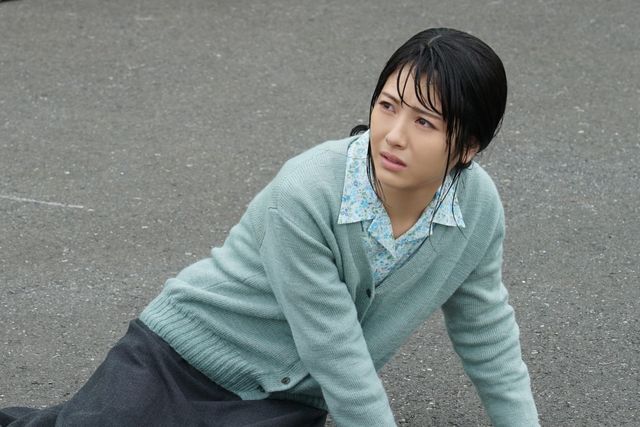 『ゴジラ-1.0』戦闘機に乗り込みゴジラに挑む敷島！新場面写真（全8枚）（2枚目）