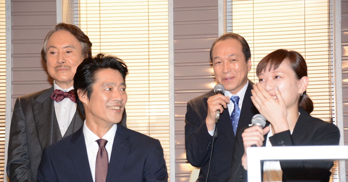 堤真一&戸田恵梨香らの仲良しオーラがステキ!ドラマ「リスクの 堤真一&戸田恵梨香らの仲良しオーラがステキ!ドラマ「リスクの