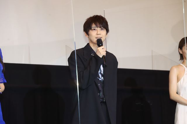 ホークが動き出してビックリ！『劇場版　七つの大罪　光に呪われし者たち』公開記念舞台あいさつ（14枚目）