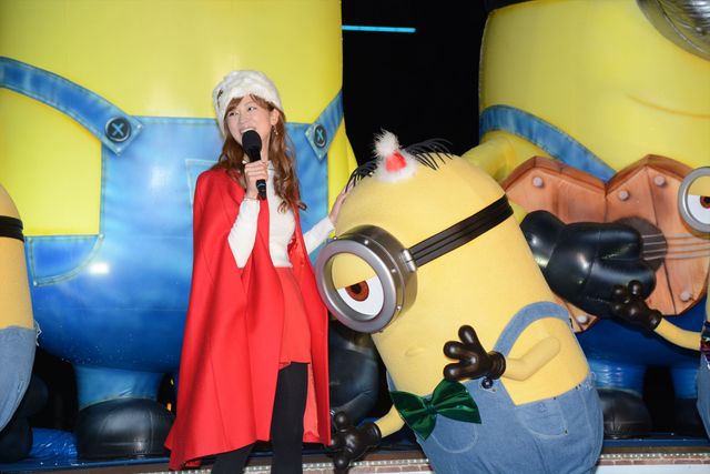 新婚で幸せオーラあふれる吉澤ひとみ！『ミニオンズ』ブルーレイ＆DVDリリース記念イベントフォトギャラリー（9枚目）