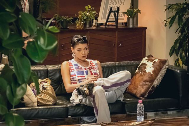 孔明、ボーリングも凄いんです…！「パリピ孔明」第7話場面写真（3枚目）