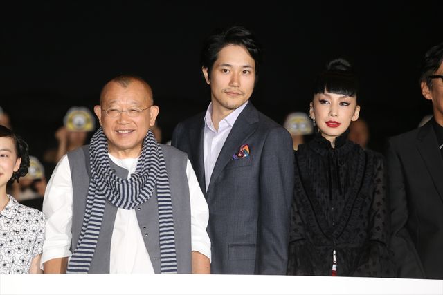 芦田愛菜ちゃん、すっかり大人っぽく…映画『怪盗グルーのミニオン大脱走』公開記念舞台あいさつ（17枚目）