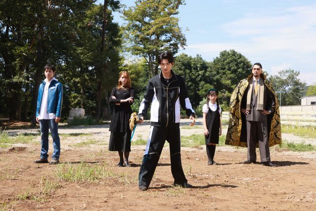 先代ゴジュウジャーはこの4人！「ナンバーワン戦隊ゴジュウジャー ポーラー・ビギニング」場面写真（2枚目）