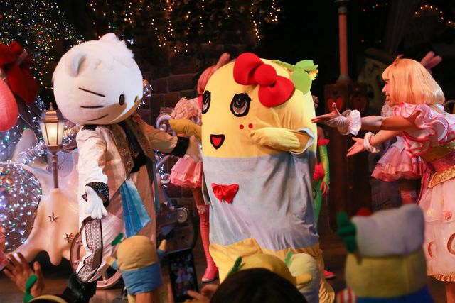 ふなっしー、「偉大なる先輩」キティちゃんとの初ツーショット！「お風呂に入ってきたなっしー！」　画像ギャラリー（3枚目）