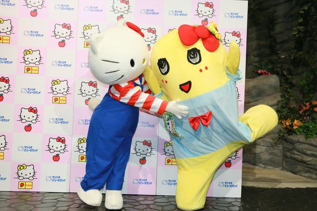 ふなっしー、「偉大なる先輩」キティちゃんとの初ツーショット！「お風呂に入ってきたなっしー！」　画像ギャラリー（14枚目）