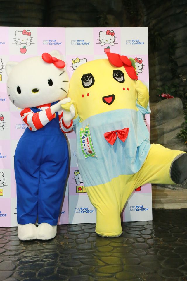 ふなっしー、「偉大なる先輩」キティちゃんとの初ツーショット！「お風呂に入ってきたなっしー！」　画像ギャラリー（15枚目）