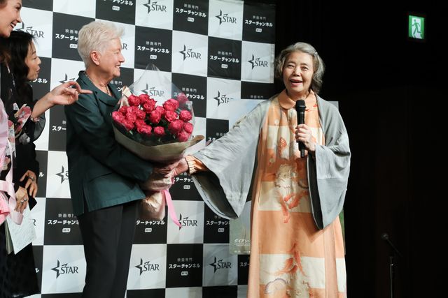 樹木希林、ソフィア・コッポラの母エレノア・コッポラらとの対面に笑顔！（3枚目）