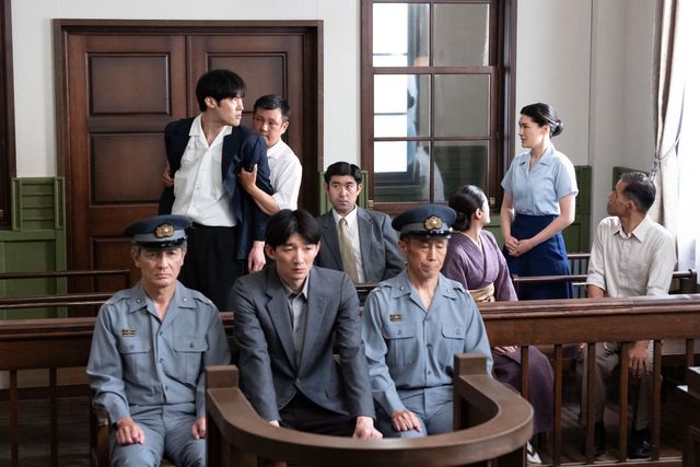 寅子（伊藤沙莉）は航一（岡田将生）を見つめて…「虎に翼」第18週「七人の子は生すとも女に心許すな？」第86回（5枚目）