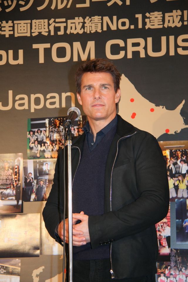 トム・クルーズが鏡開き！フォトギャラリー（6枚目）
