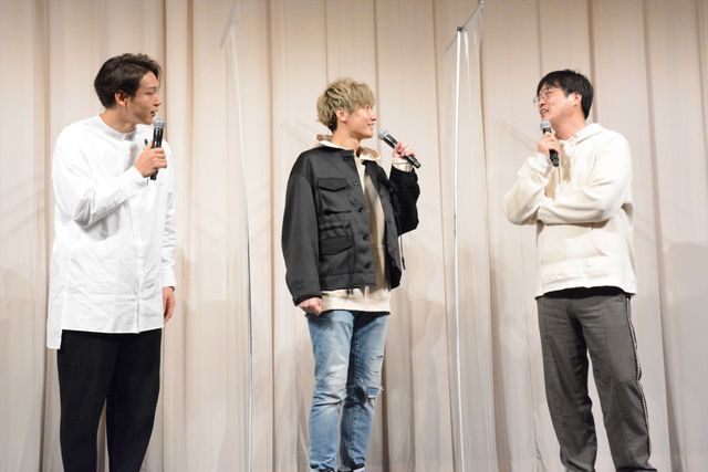 手を振る純烈！映画『スーパー戦闘　純烈ジャー』DVD＆Blu-ray発売記念イベント（10枚目）