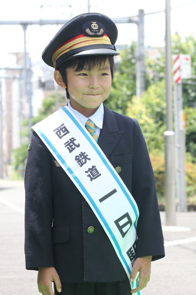 加藤憲史郎くん、ひつじのショーンと1日駅長に！フォトギャラリー（4枚目）
