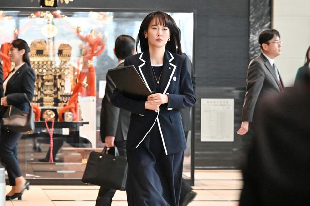 今田美桜版「花咲舞が黙ってない」第1話場面写真（23枚目）