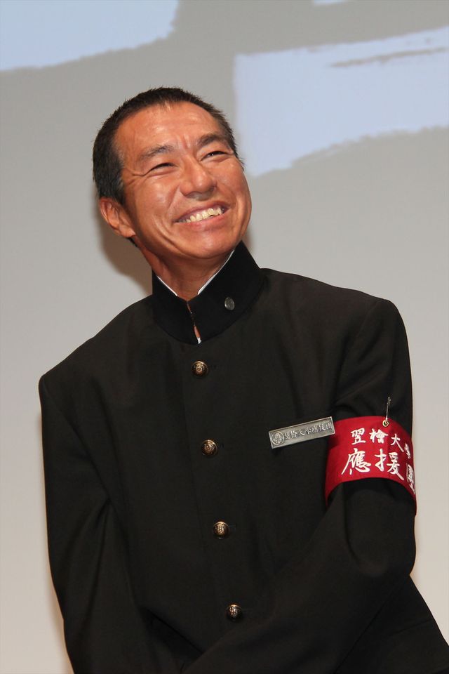 約35年ぶりの学ラン姿で気合の入るギバちゃん！写真ギャラリー（3枚目）