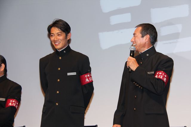 約35年ぶりの学ラン姿で気合の入るギバちゃん！写真ギャラリー（5枚目）