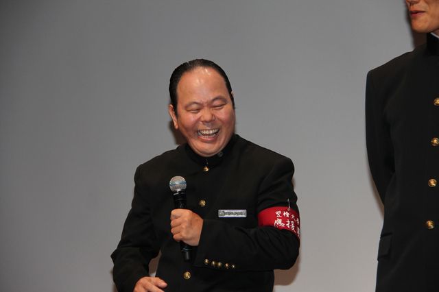 約35年ぶりの学ラン姿で気合の入るギバちゃん！写真ギャラリー（7枚目）