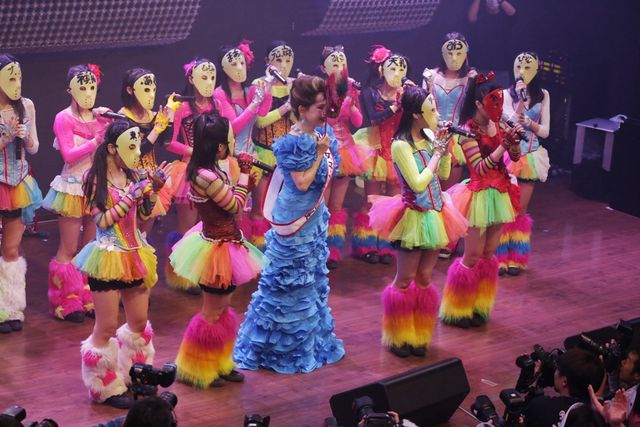 デヴィ夫人が「仮面女子」の応援団長に！写真ギャラリー：フォトギャラリー