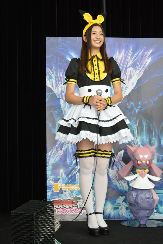 大人気「ポケモン展」にメイド衣装で登場の足立梨花、絶対領域披露も「セクシーさはないので……」と謙遜！　画像ギャラリー（6枚目）