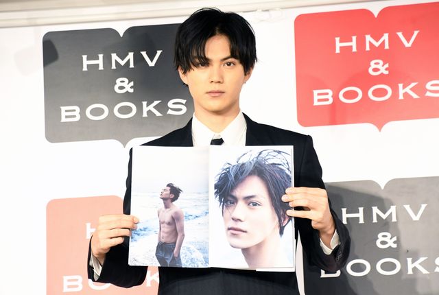 「ギーツ」簡秀吉、学園ものに挑戦したい！1st写真集「IKKAN」発売記念イベント（8枚目）