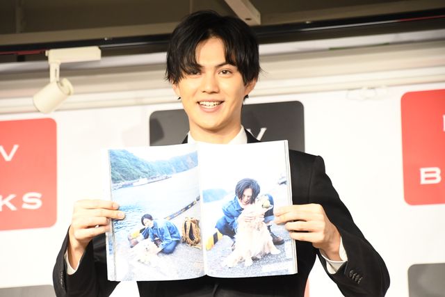 「ギーツ」簡秀吉、学園ものに挑戦したい！1st写真集「IKKAN」発売記念イベント（9枚目）