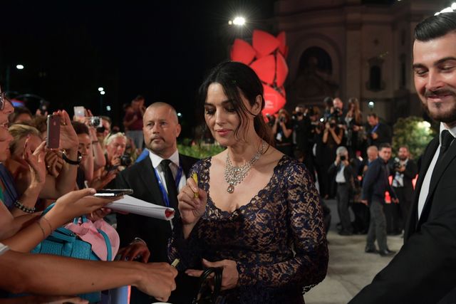 モニカ・ベルッチ妖艶すぎ！総レースドレスで魅了！フォトギャラリー（4枚目）