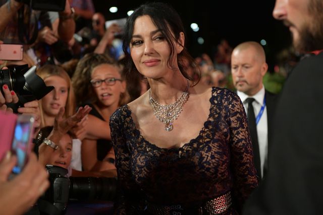 モニカ・ベルッチ妖艶すぎ！総レースドレスで魅了！フォトギャラリー（5枚目）