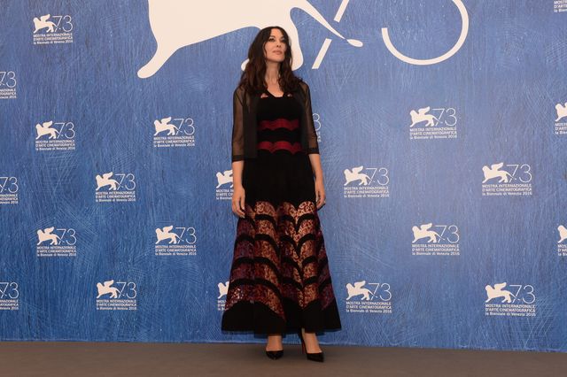 モニカ・ベルッチ妖艶すぎ！総レースドレスで魅了！フォトギャラリー（29枚目）