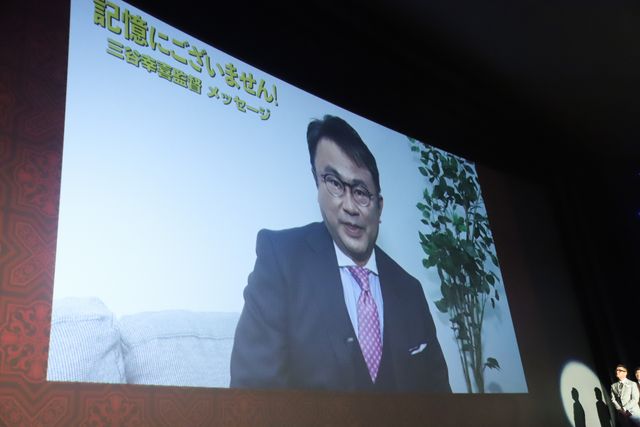 中井貴一＆佐藤浩市、鏡開きクラッカーでお祝い！『記憶にございません！』大ヒット御礼舞台あいさつ（5枚目）