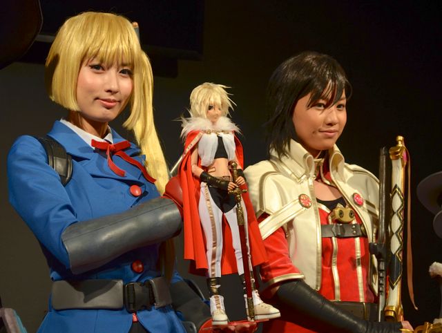 実写版「ミリオンアーサー」、キャスト登場！　ゲームの世界観そのままのコスプレにファン釘付け！　画像ギャラリー（4枚目）