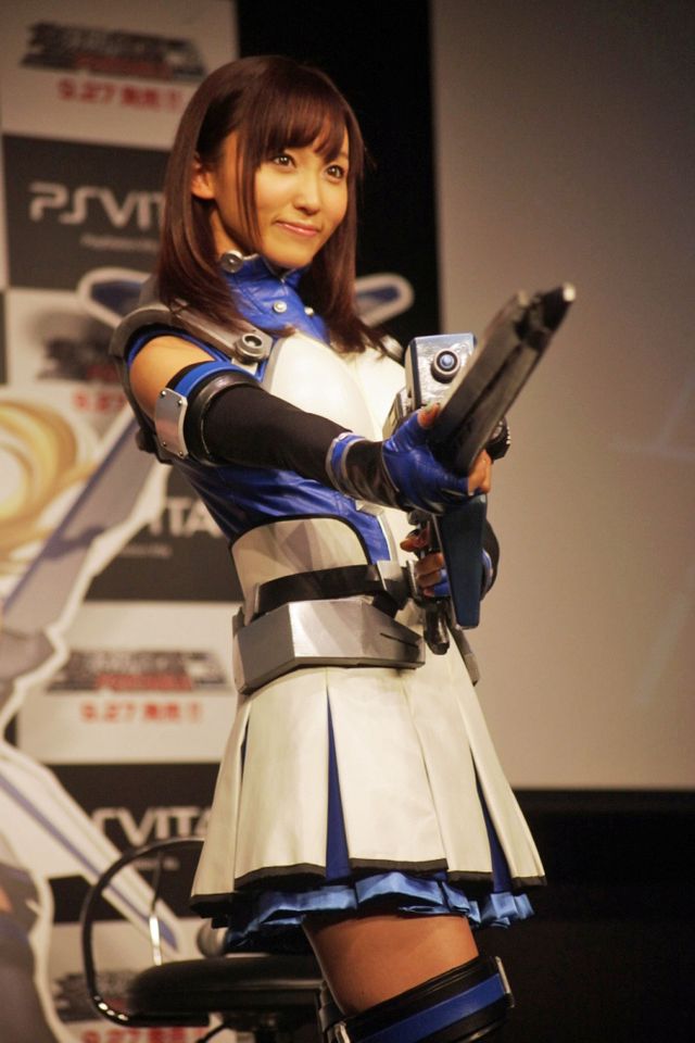 吉木りさがコスプレ披露！「地球防衛軍3 PORTABLE」発売記念イベントフォトギャラリー（5枚目）