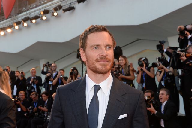 ファスベンダー、恋人ヴィキャンデルと一緒にレッドカーペット！（9枚目）