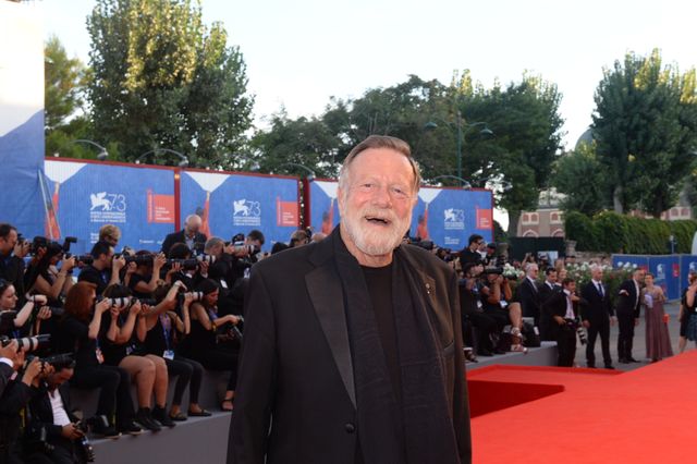 ファスベンダー、恋人ヴィキャンデルと一緒にレッドカーペット！（17枚目）