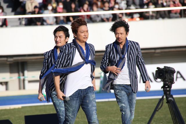 チャリティーの売上は全額寄付！香取・草なぎ・稲垣、久々のライブに「気持ちよかった」（2枚目）