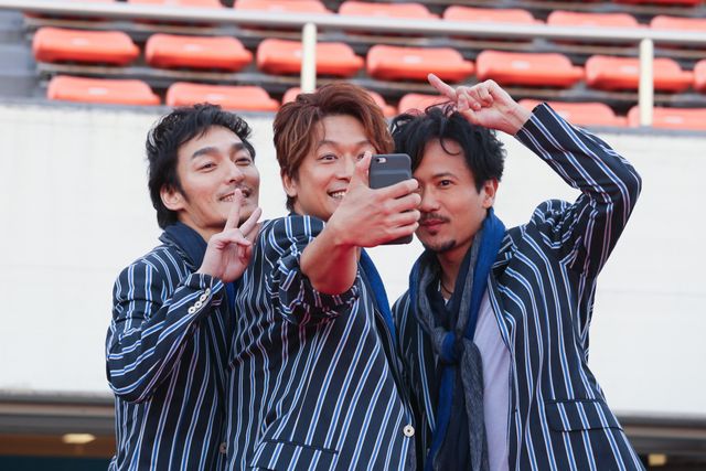 チャリティーの売上は全額寄付！香取・草なぎ・稲垣、久々のライブに「気持ちよかった」（13枚目）