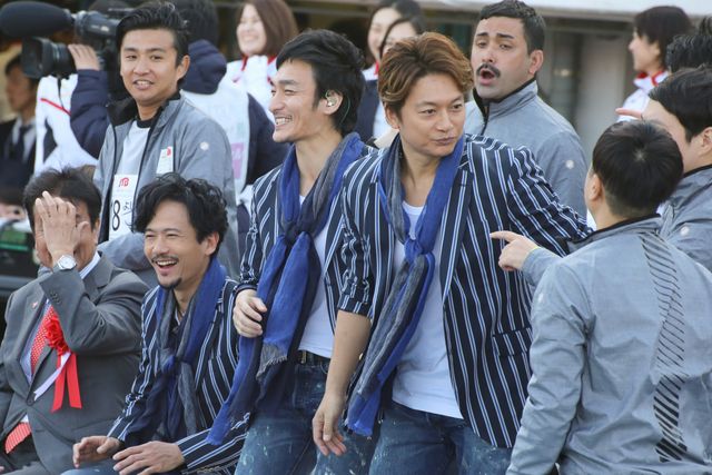 チャリティーの売上は全額寄付！香取・草なぎ・稲垣、久々のライブに「気持ちよかった」（15枚目）