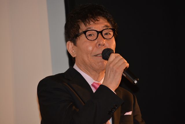 母親がダイナマイト自殺！名物編集者のエッセイを映画化した『素敵なダイナマイトスキャンダル』初日（9枚目）