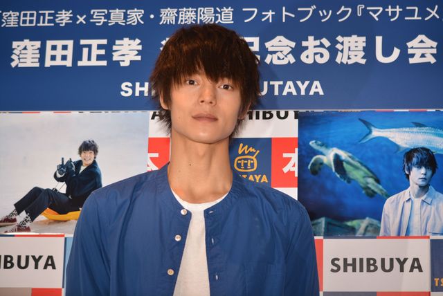 窪田正孝、ファンとふれ合い！「窪田正孝×写真家・齋藤陽道 フォト