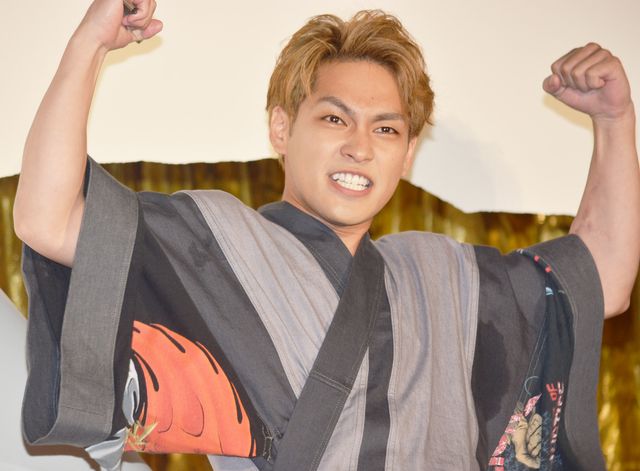 幸せいっぱい勝地涼も！出演者ずらり『銀魂2 掟は破るためにこそある』完成披露試写会（24枚目）