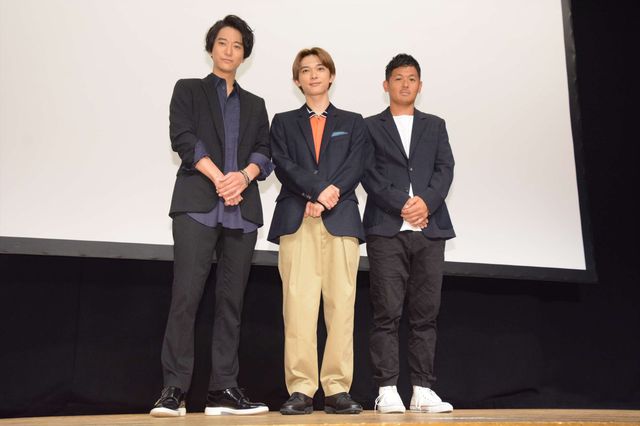 吉沢亮、イケメンオーラで浅香航大を圧倒！　画像ギャラリー（3枚目）