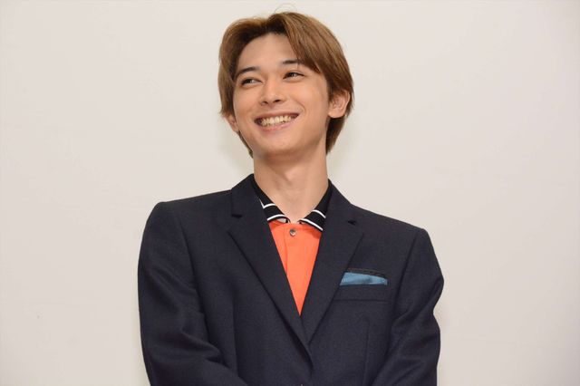 吉沢亮、イケメンオーラで浅香航大を圧倒！　画像ギャラリー（8枚目）