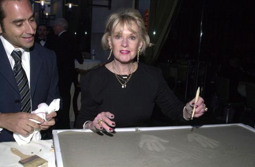 ステラ・アドラー記念日（66枚目）