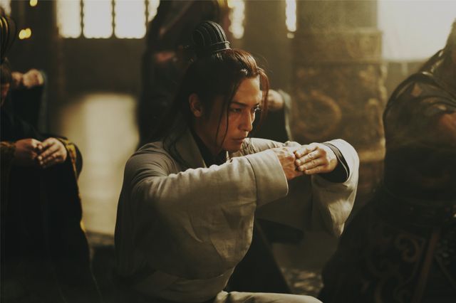 『キングダム2』羌カイ・ヒョウ公・縛虎申ら場面写真＆ビジュアル＜10枚＞（2枚目）