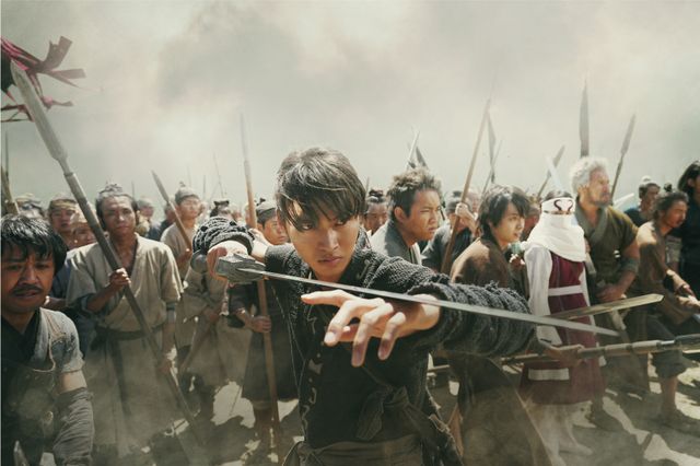 『キングダム2』羌カイ・ヒョウ公・縛虎申ら場面写真＆ビジュアル＜10枚＞（5枚目）