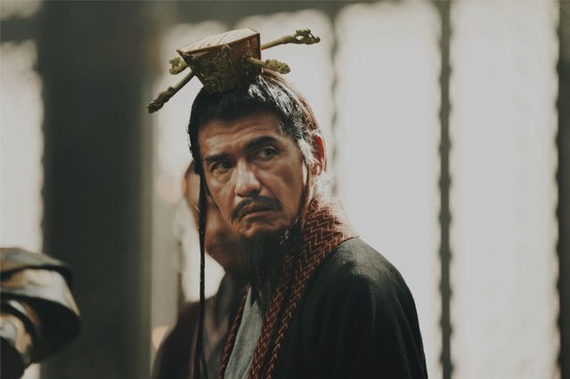 『キングダム2』羌カイ・ヒョウ公・縛虎申ら場面写真＆ビジュアル＜10枚＞（9枚目）