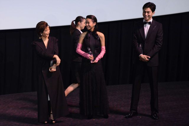 Koki,のまばゆい美貌！寺島しのぶ、東出昌大らと「エル シネマアワード2018」登壇（10枚目）