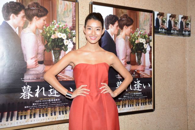 すみれに勝とうと背伸びするパトリス・ルコント監督フォトギャラリー（9枚目）