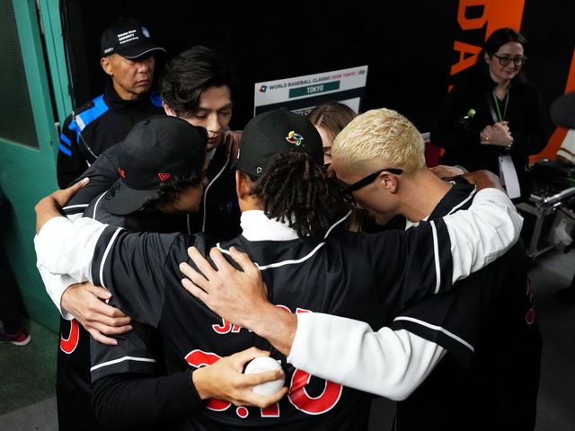 「ONE PIECE」ルフィ役イニャキ・ゴドイ、規格外の投球！WBC始球式に麦わらの一味登場（3枚目）